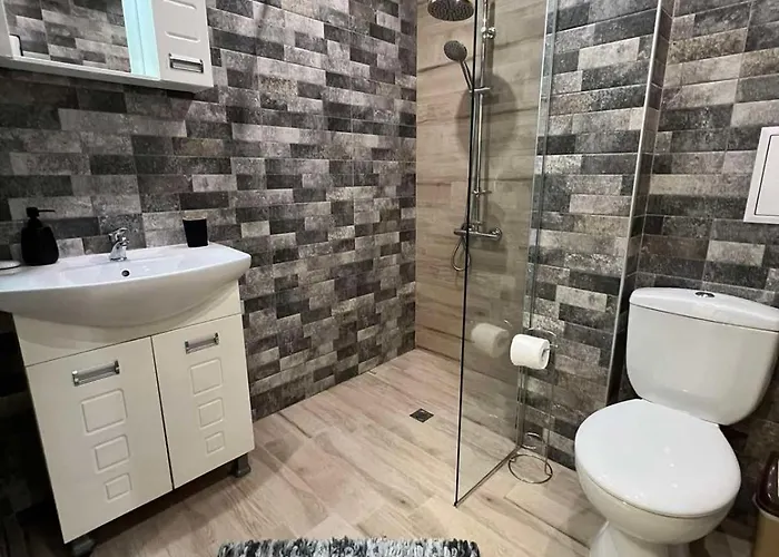 Sao Paolo Warm And Cosy In Lively District Sofia